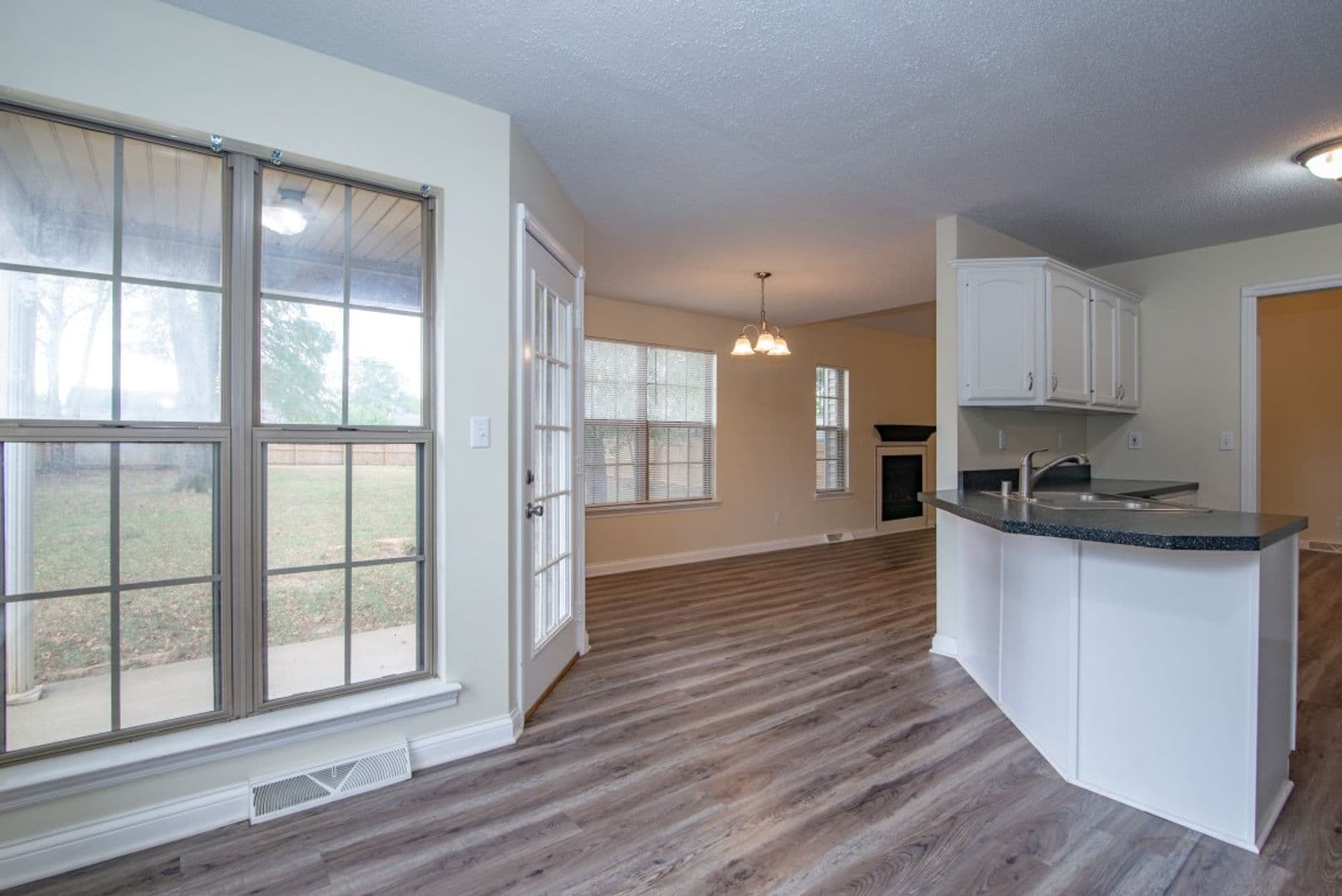 Elizabethtown House: 426 Ridgecrest Road