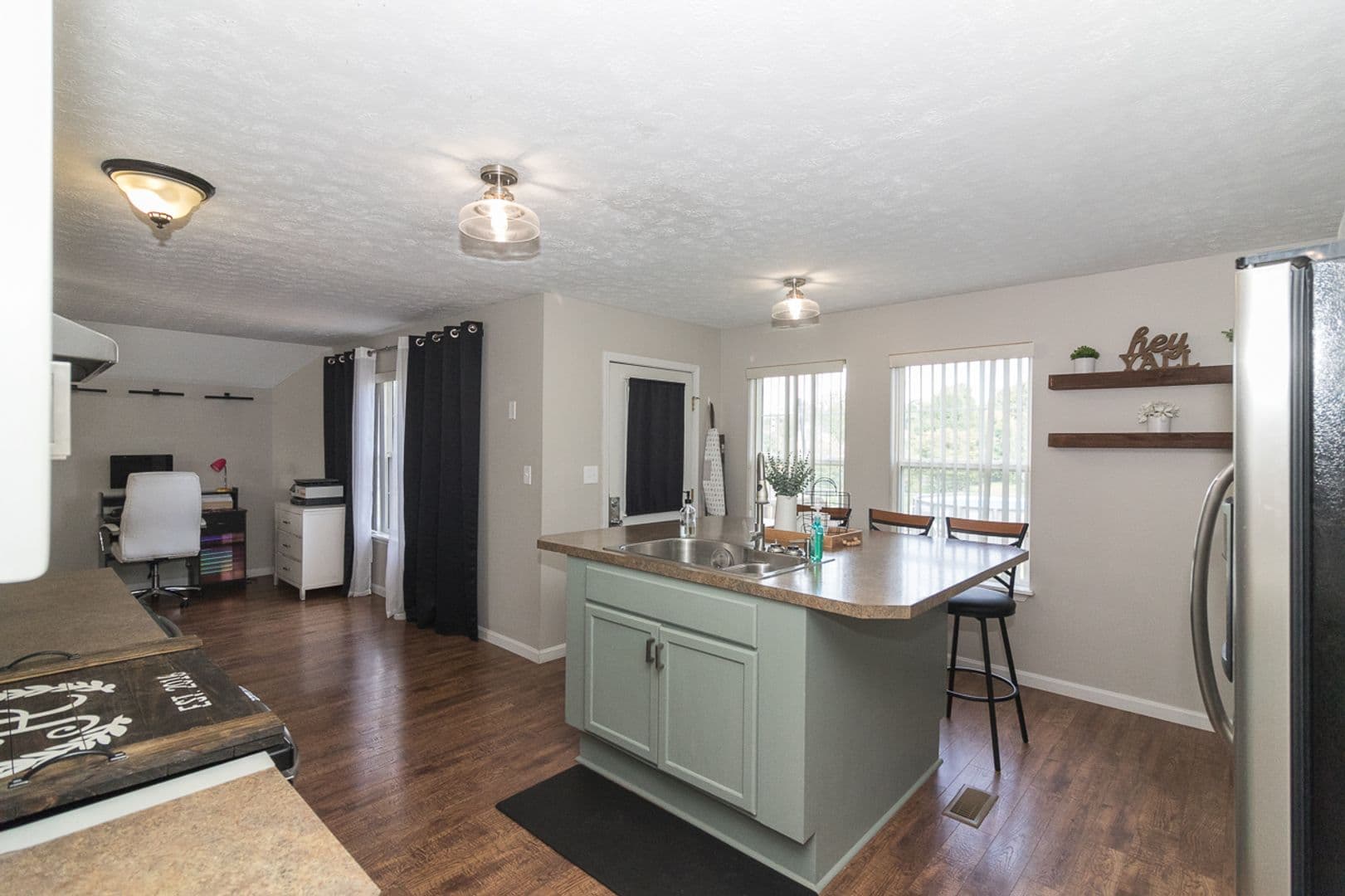 Rineyville House: 171 Sierra Drive