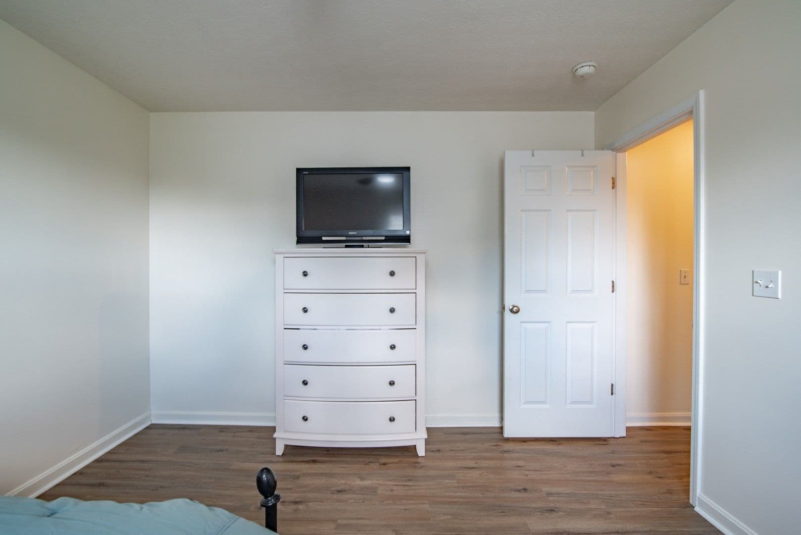 Vine Grove House: 114 Twin Lakes Drive