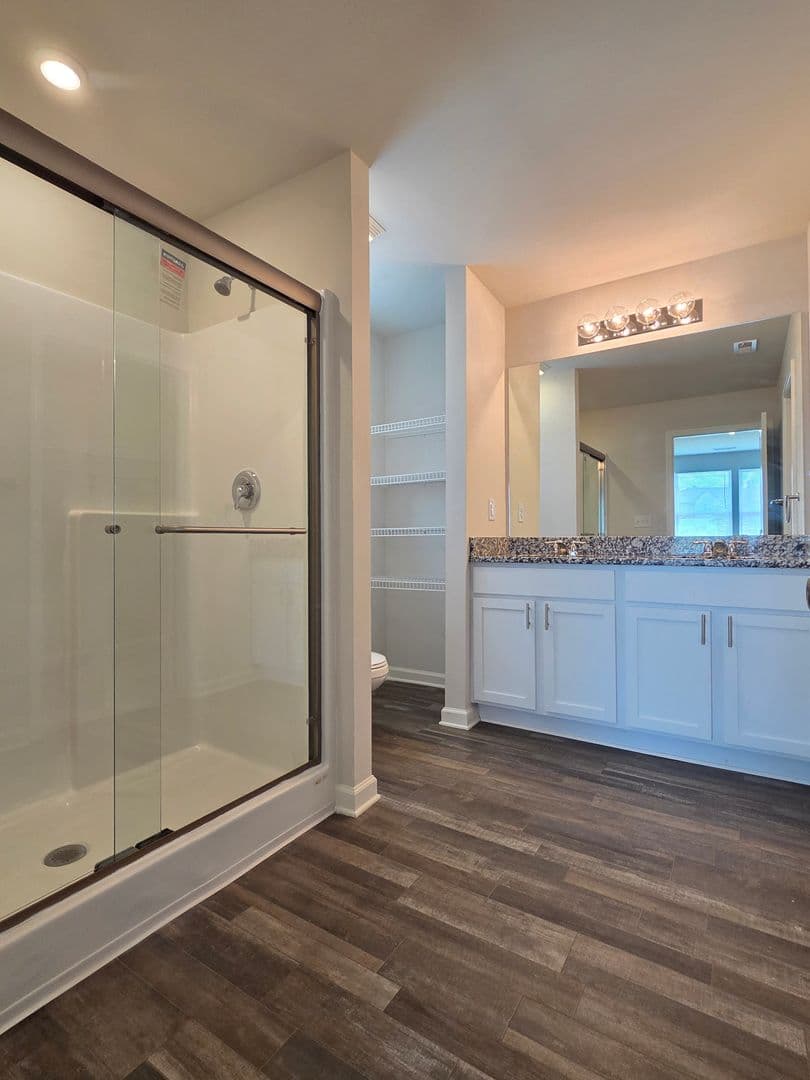 Elizabethtown House: 132 Elegance Way