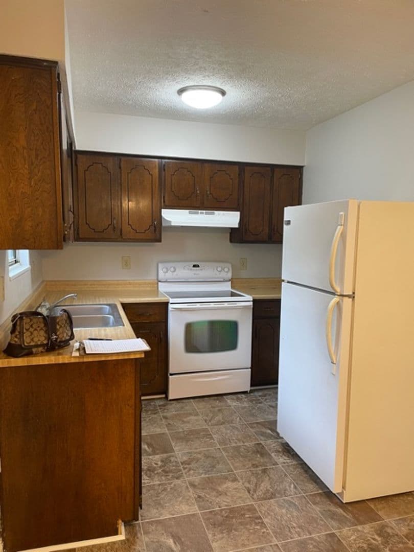 Radcliff House: 409 Shelby Ave #4