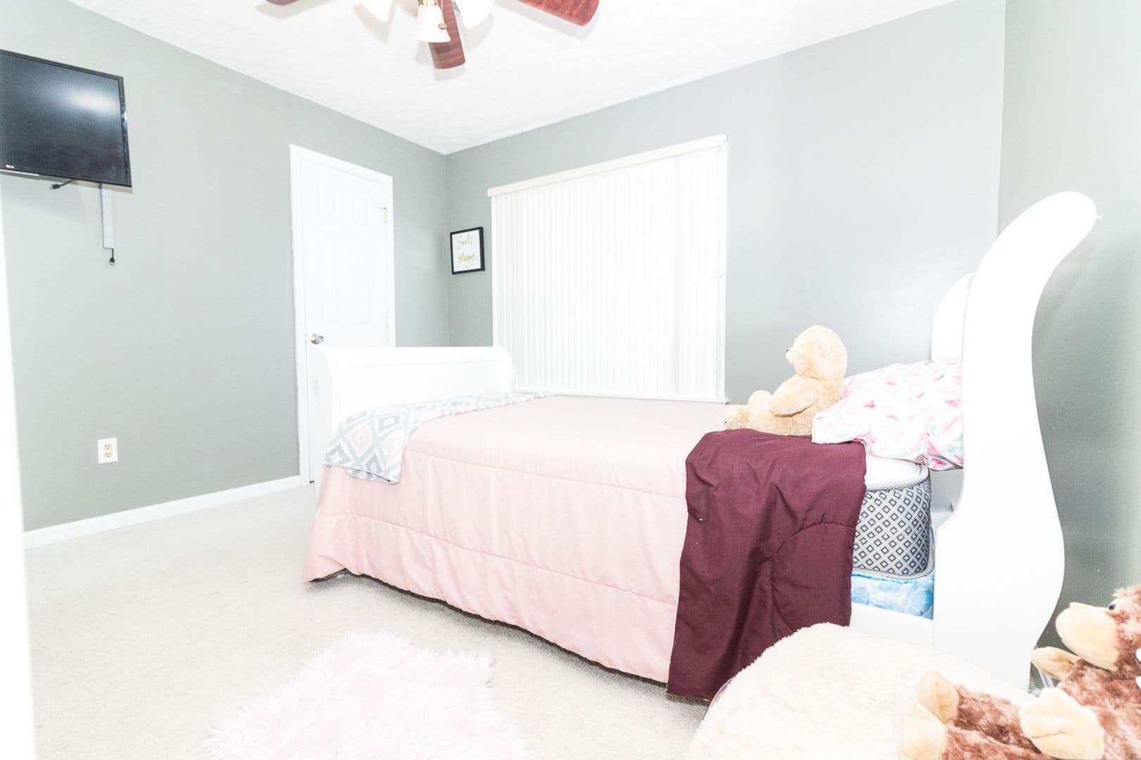 Rineyville House: 171 Sierra Drive
