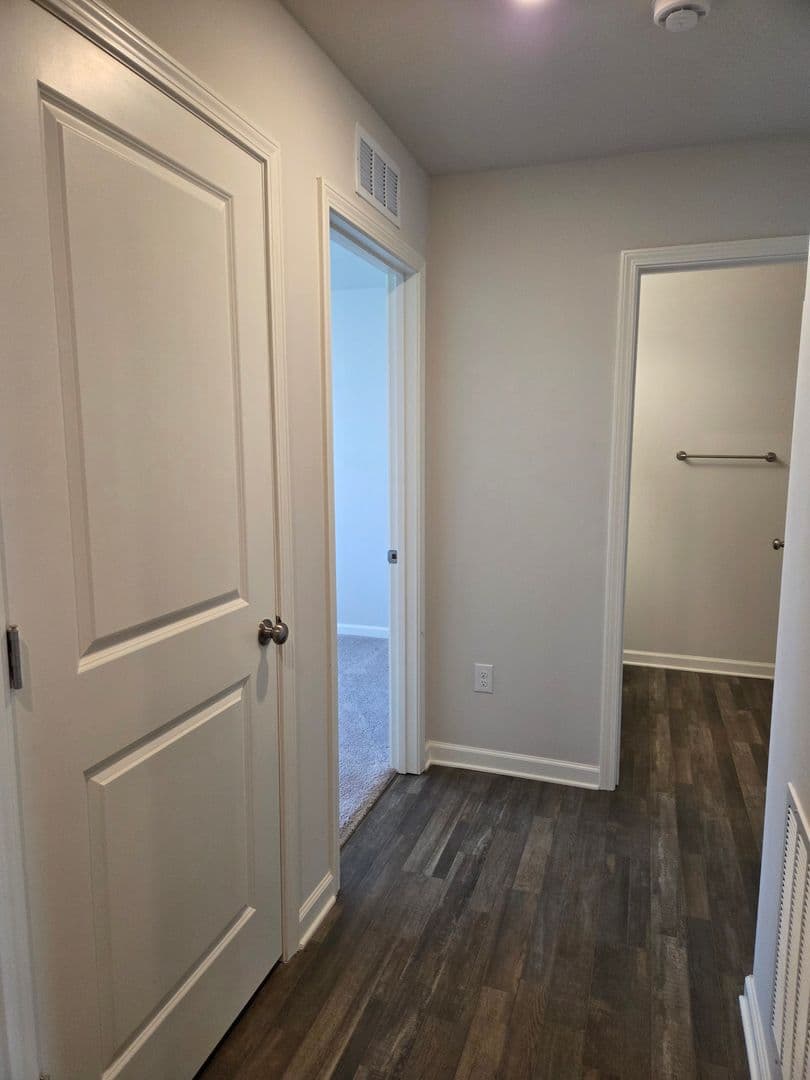 Elizabethtown House: 132 Elegance Way
