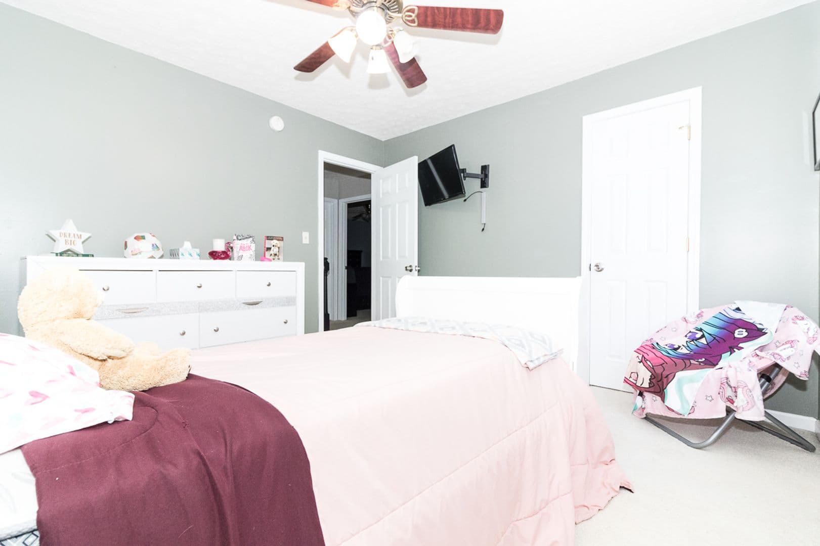 Rineyville House: 171 Sierra Drive