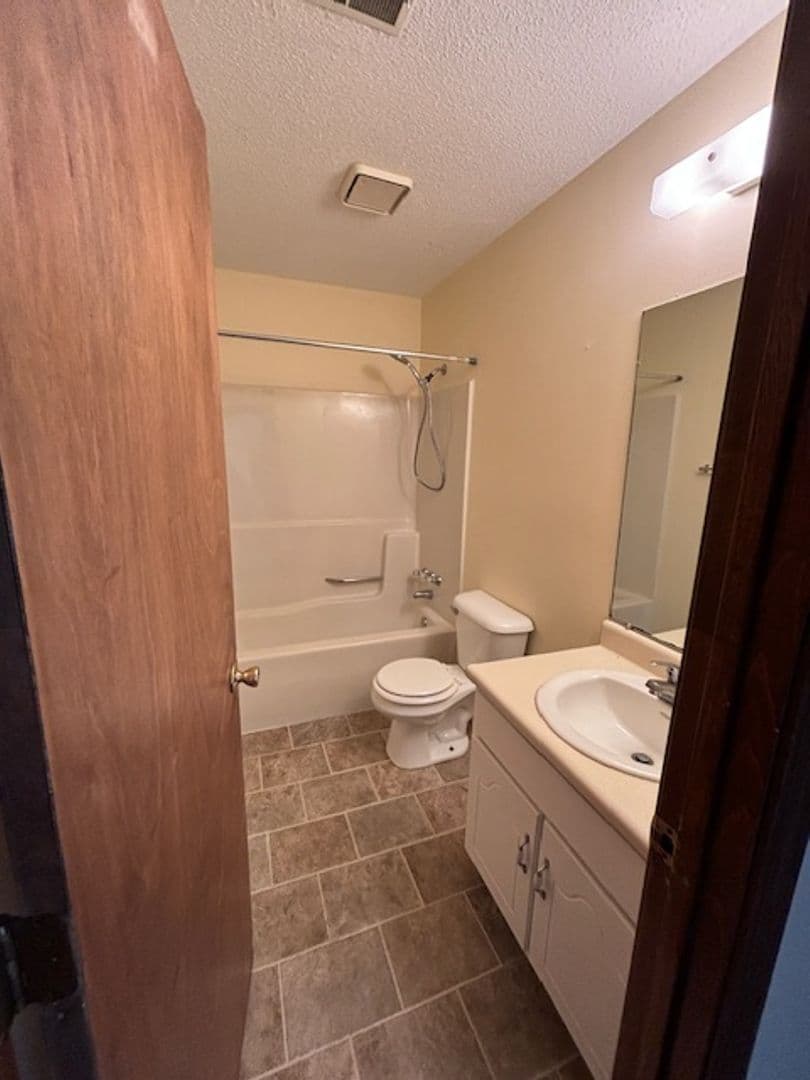 Radcliff House: 524 Independence Court