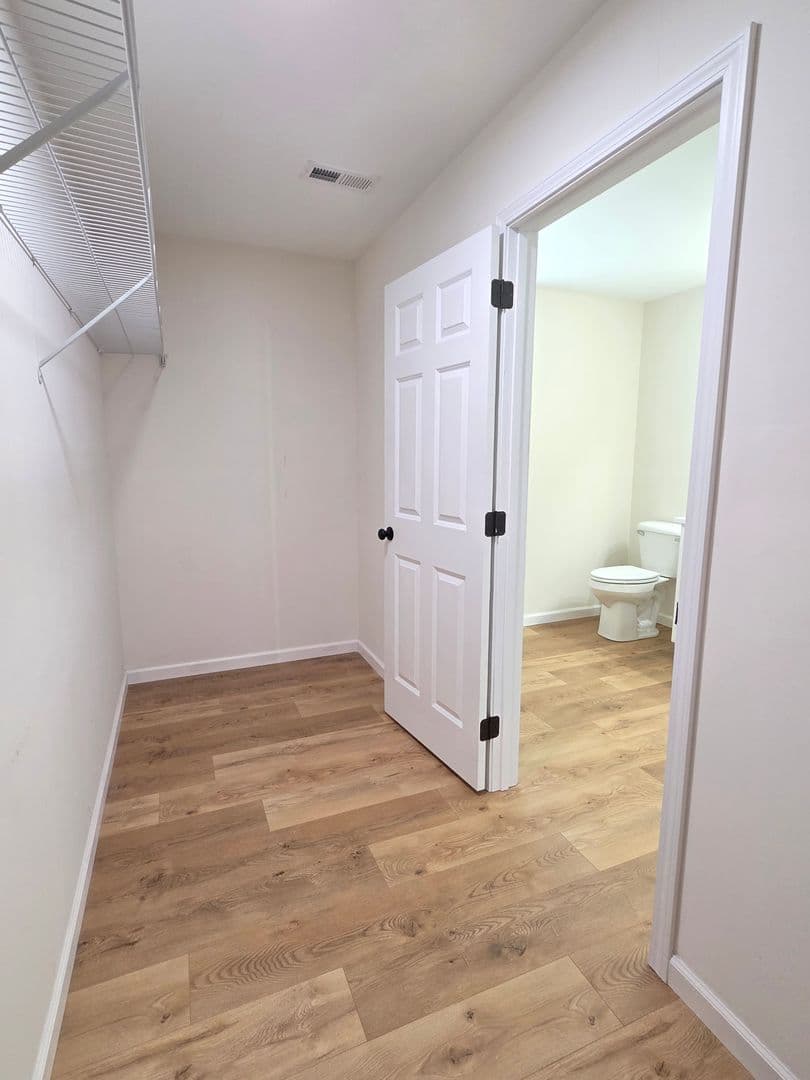Elizabethtown House: 126 Alumni Drive