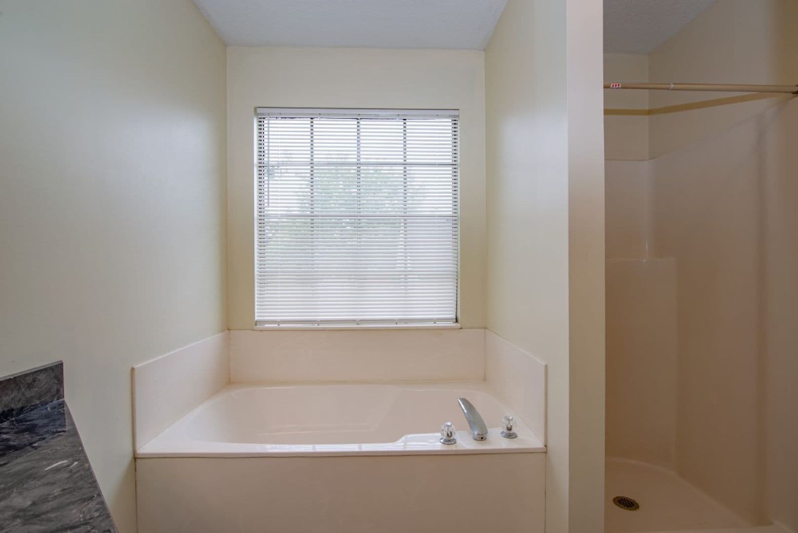 Elizabethtown House: 426 Ridgecrest Road