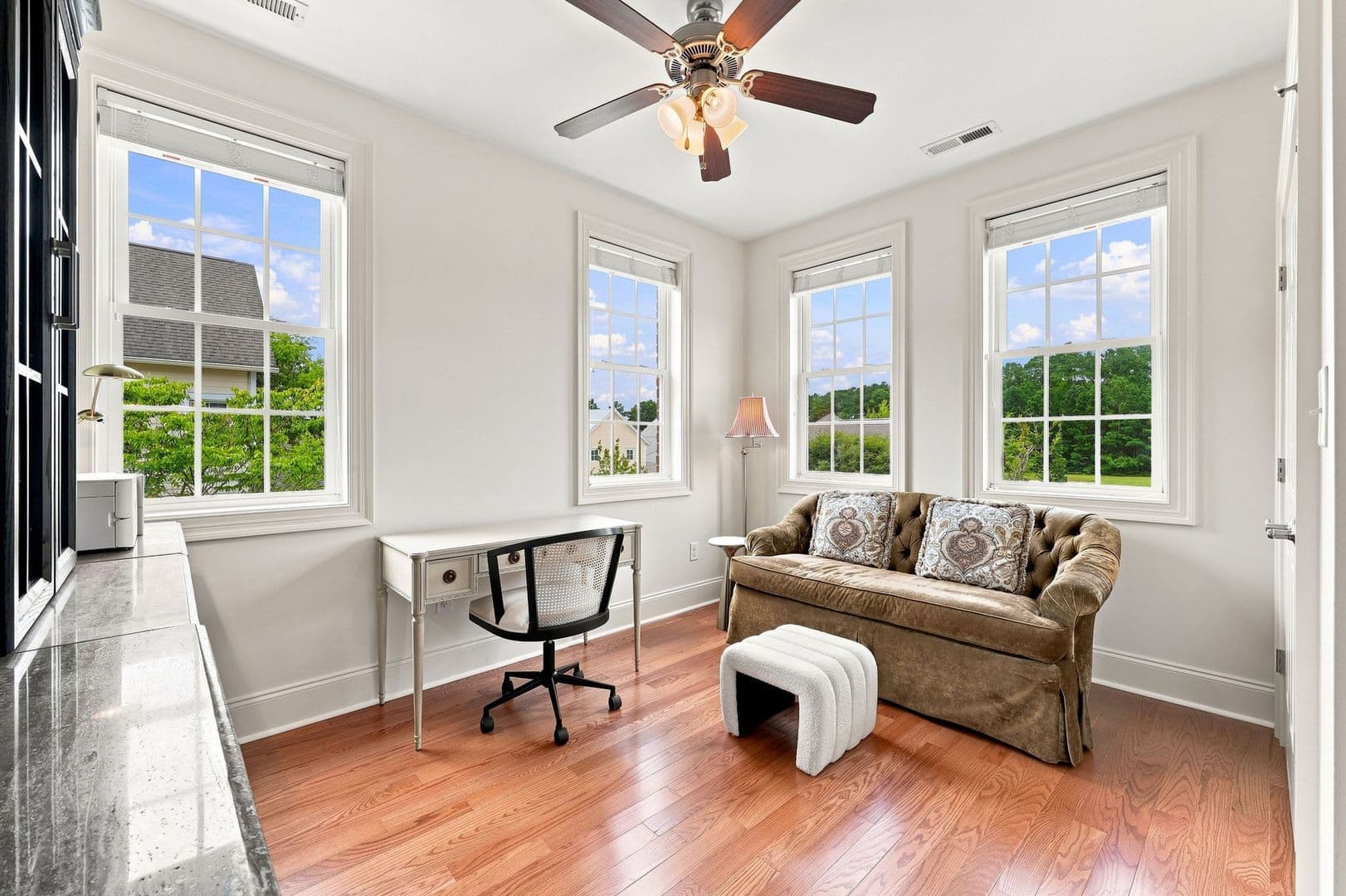 New Bern House: 3908 Harkers Way