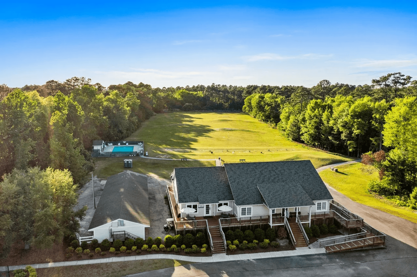New Bern House: 6112 Harbourside Dr