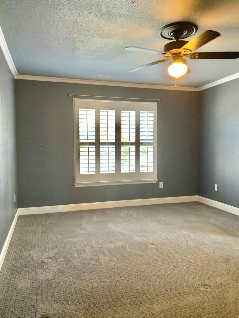 New Bern House: 1003 Tomlinson Blvd