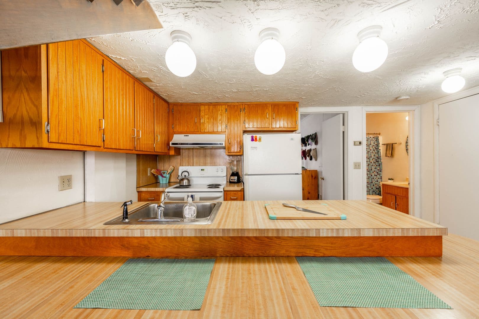 State College Apartment: 728 Bellaire Ave.