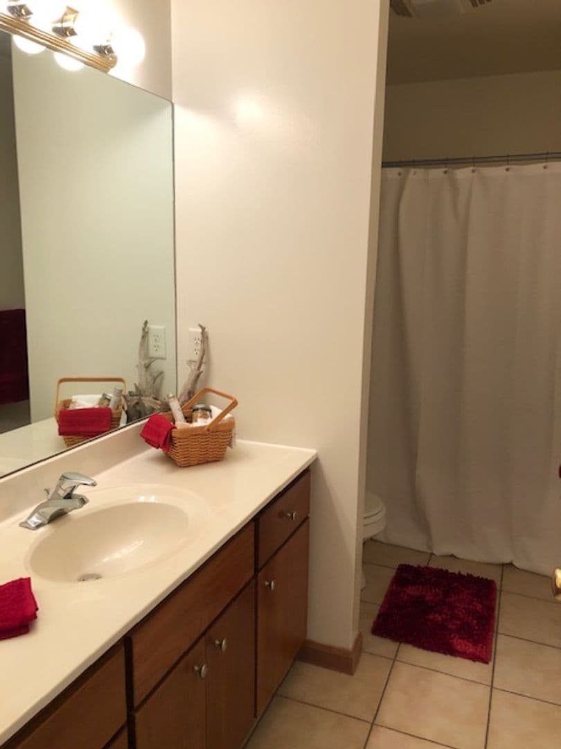 State College Apartment: 303 Farmstead Ln