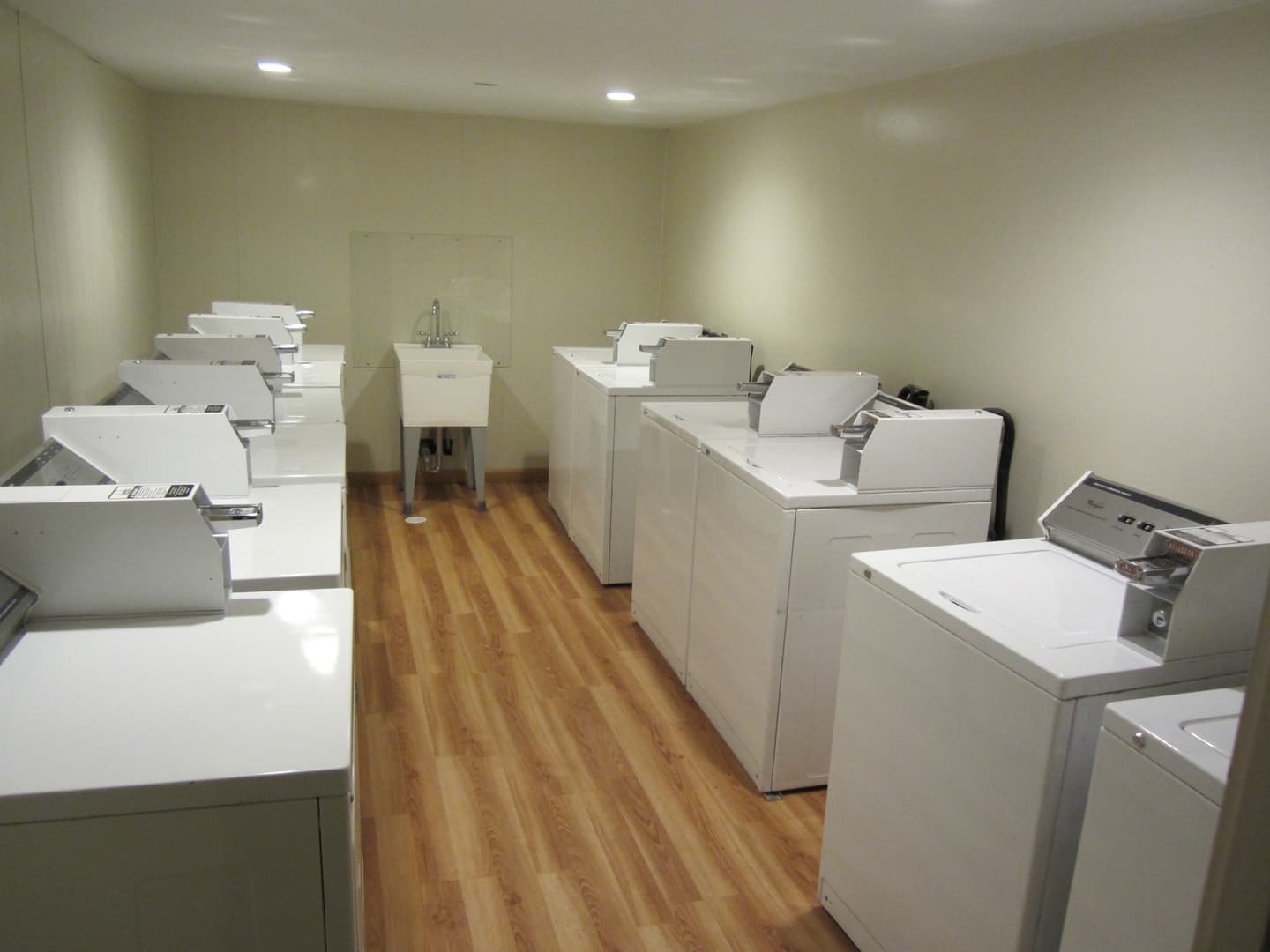 State College Apartment: 411 Waupelani Dr.