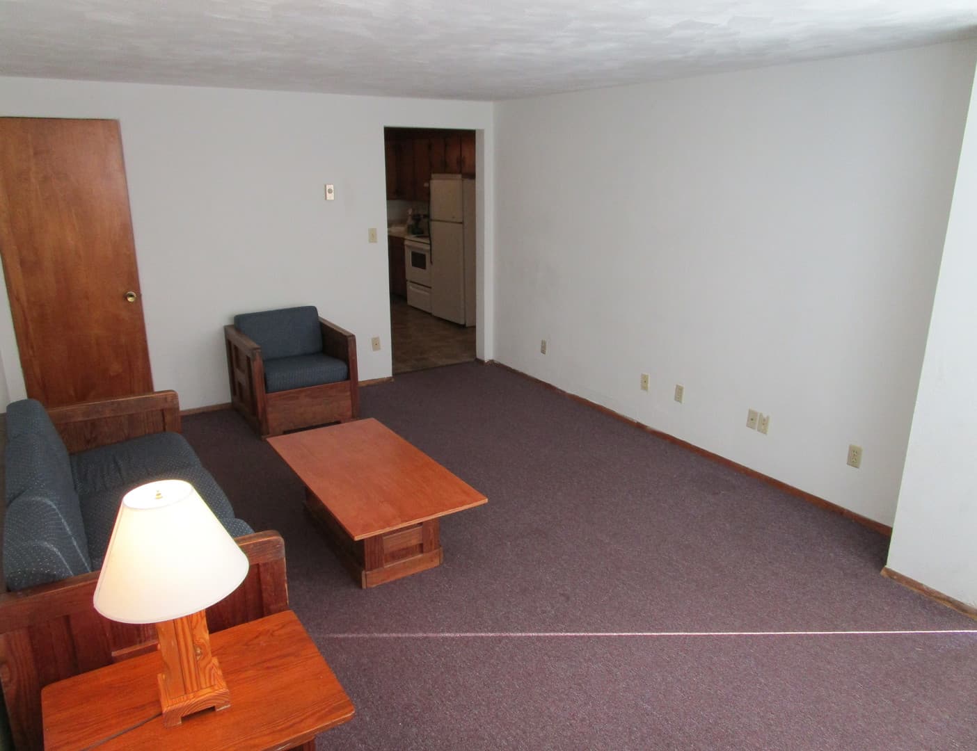 State College Apartment: 219-221-223-225 Waupelani Dr.