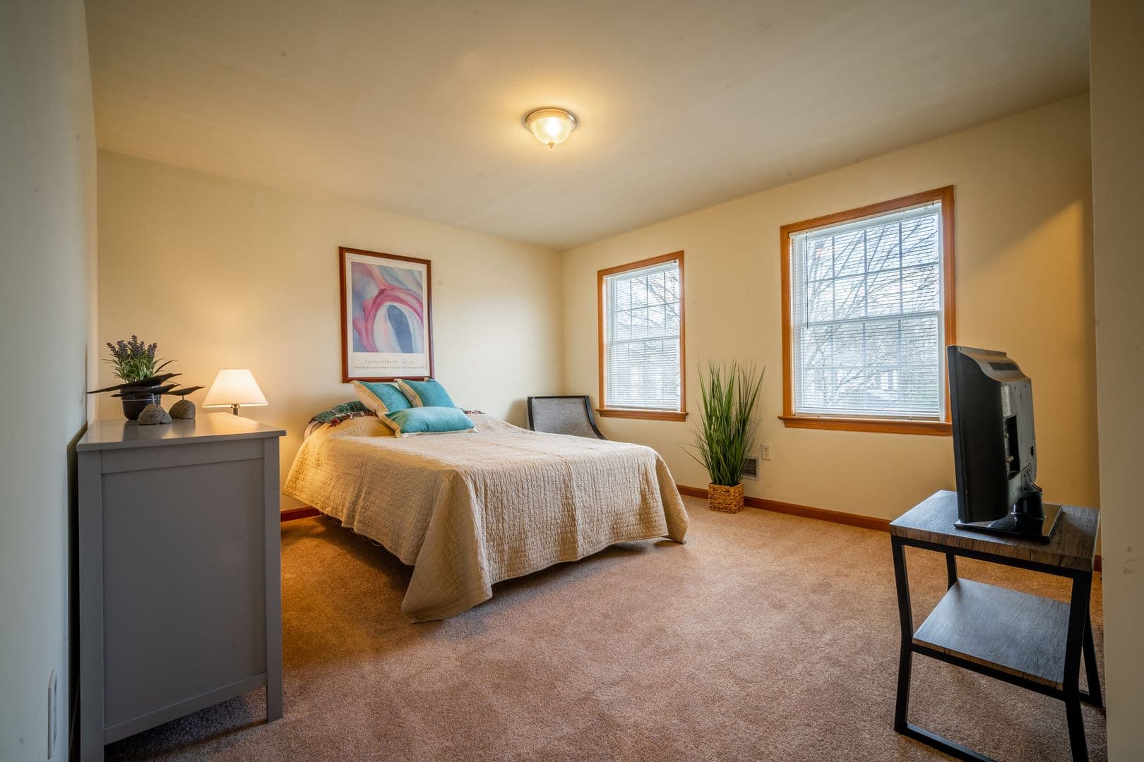 State College Apartment: 303 Farmstead Ln