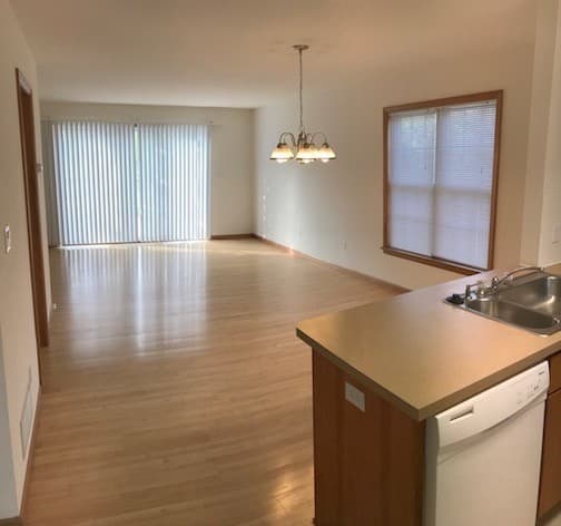 State College Apartment: 303 Farmstead Ln