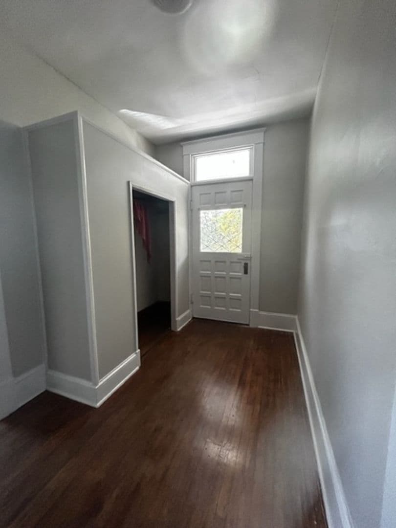 New Bern Apartment: 412 Johnson St