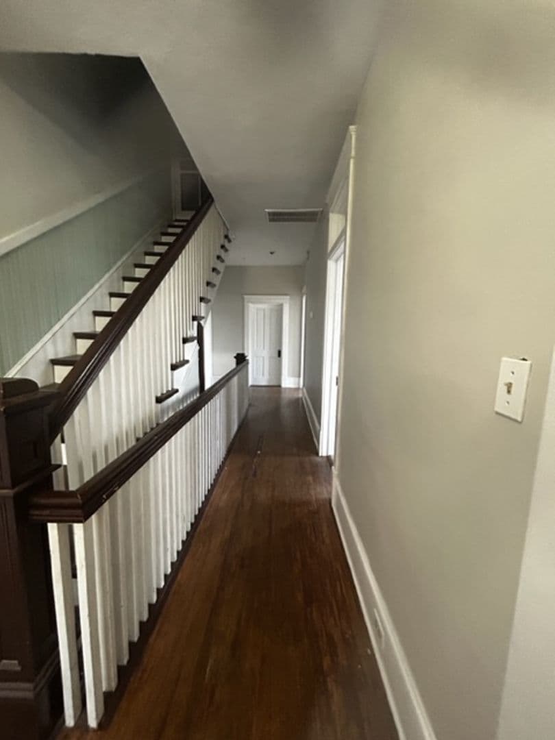 New Bern Apartment: 412 Johnson St