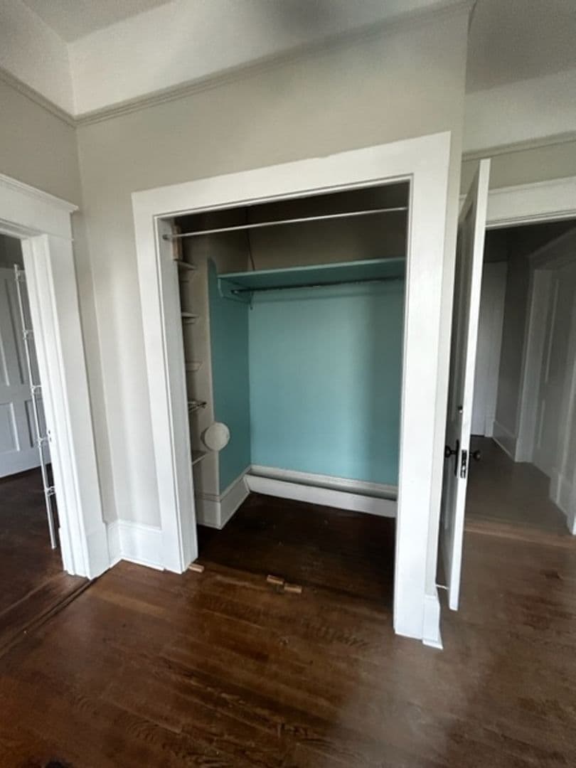 New Bern Apartment: 412 Johnson St