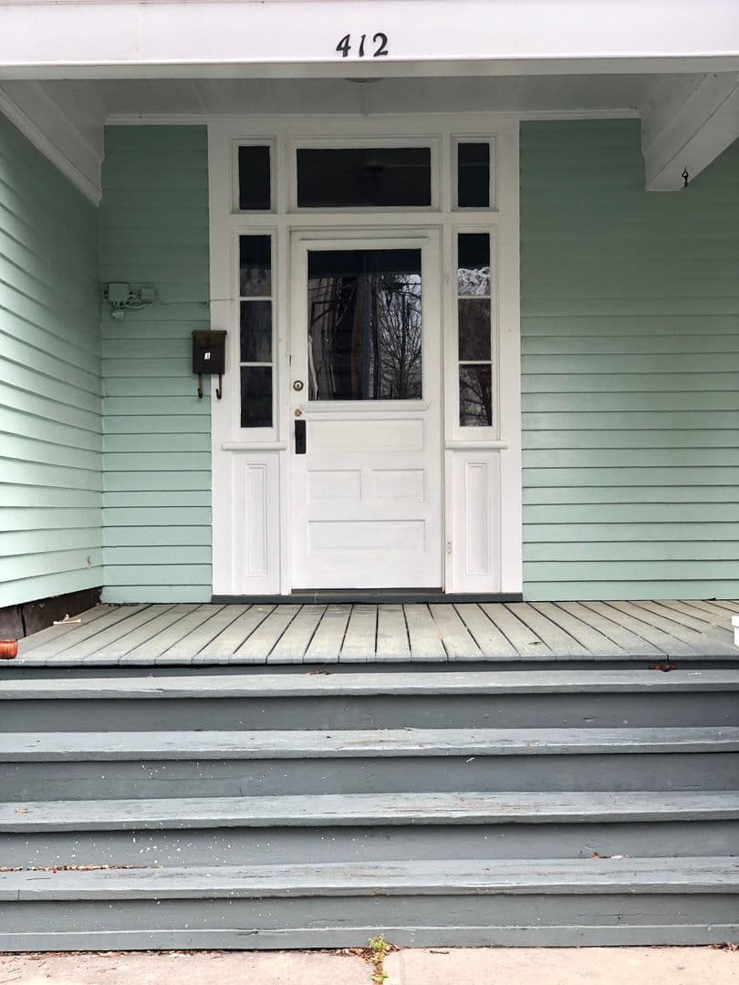 New Bern Apartment: 412 Johnson St