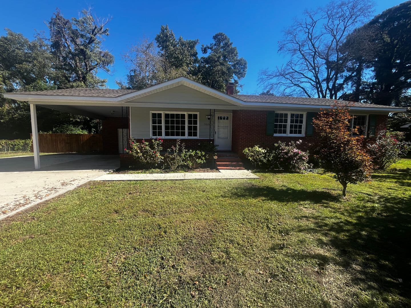 New  Bern House: 3020 Madison Ave