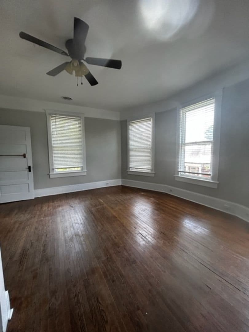 New Bern Apartment: 412 Johnson St