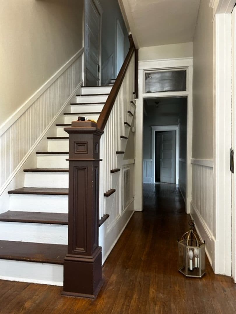 New Bern Apartment: 412 Johnson St