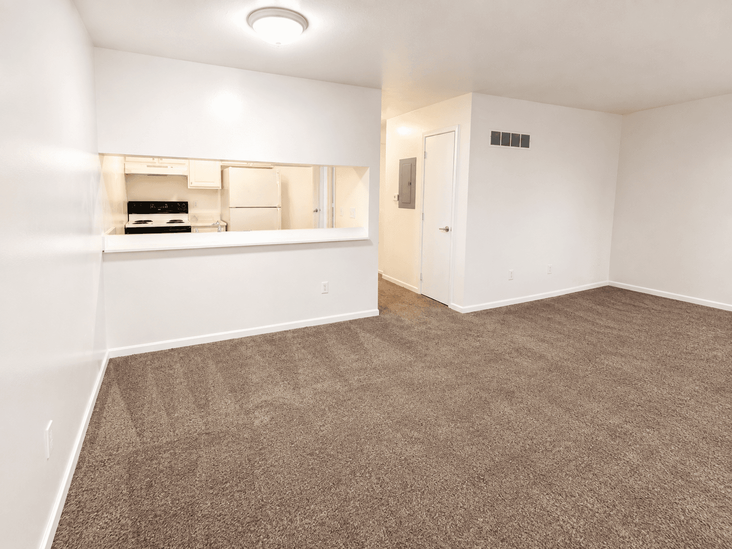 Des Moines Apartment: 2901 Boston Ave