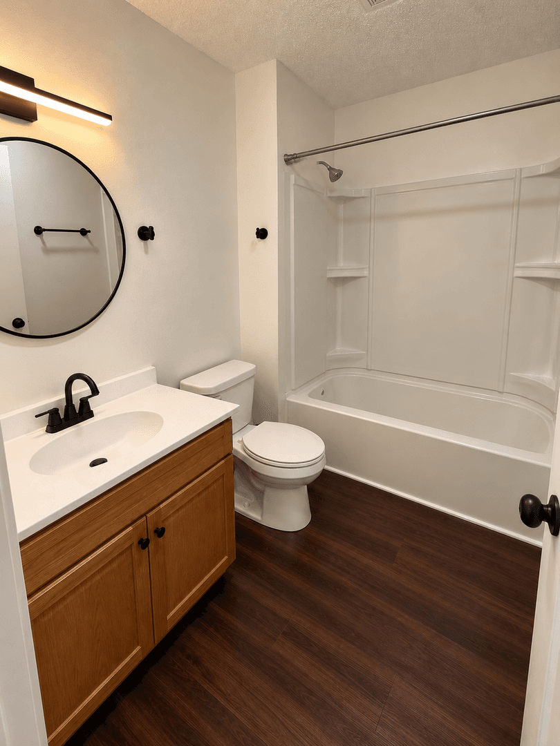 Des Moines Apartment: 211 E McKinley Ave