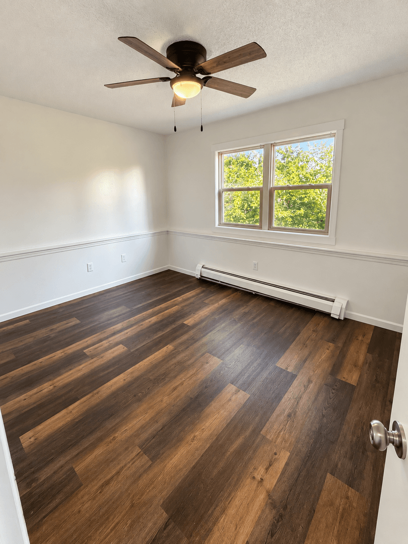 Des Moines Apartment: 2901 Boston Ave