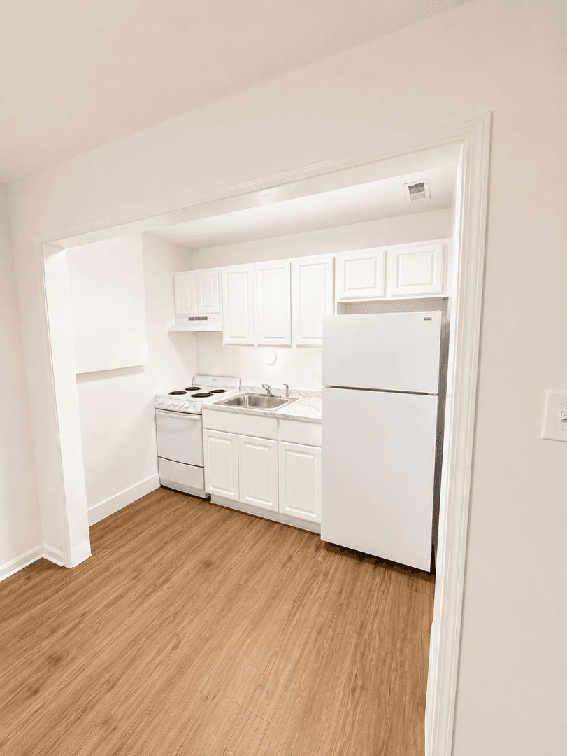 Des Moines Apartment: 2901 Boston Ave
