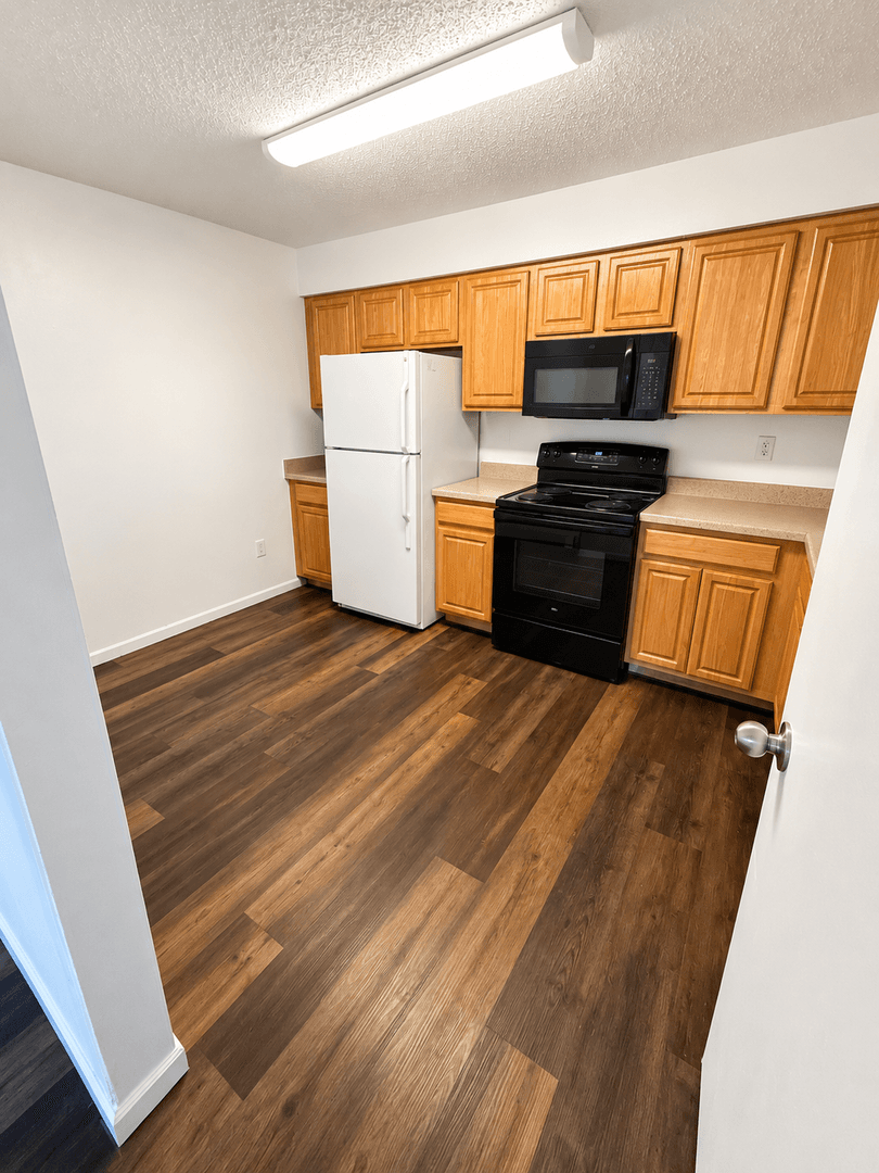Des Moines Apartment: 2901 Boston Ave