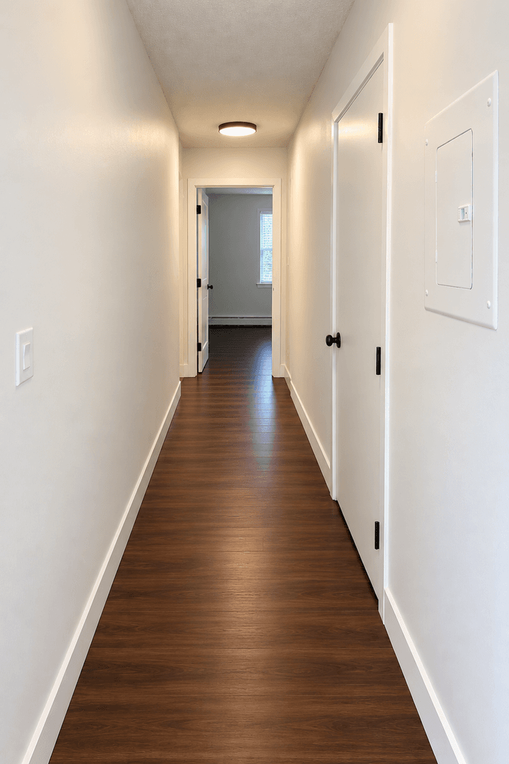 Des Moines Apartment: 211 E McKinley Ave