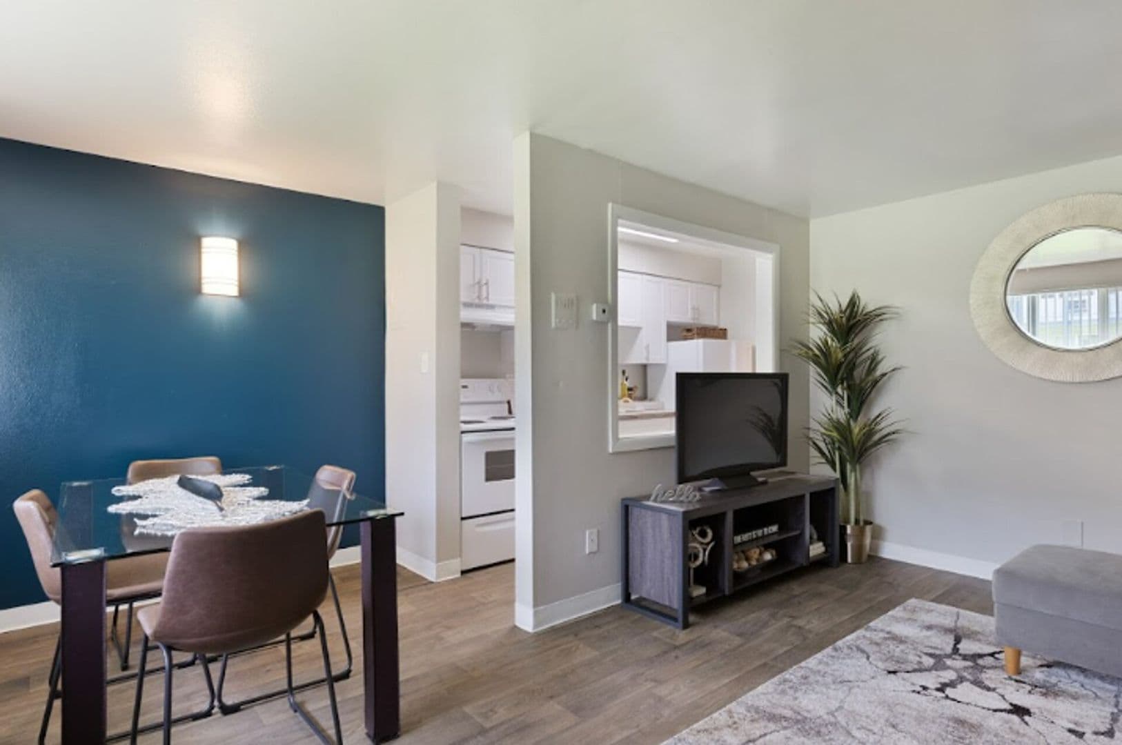 Aurora Apartment: 10785 E. Exposition Ave.