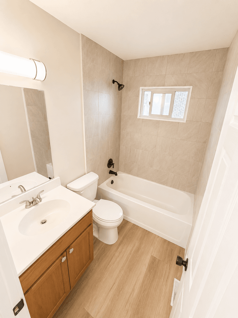Des Moines Apartment: 2901 Boston Ave