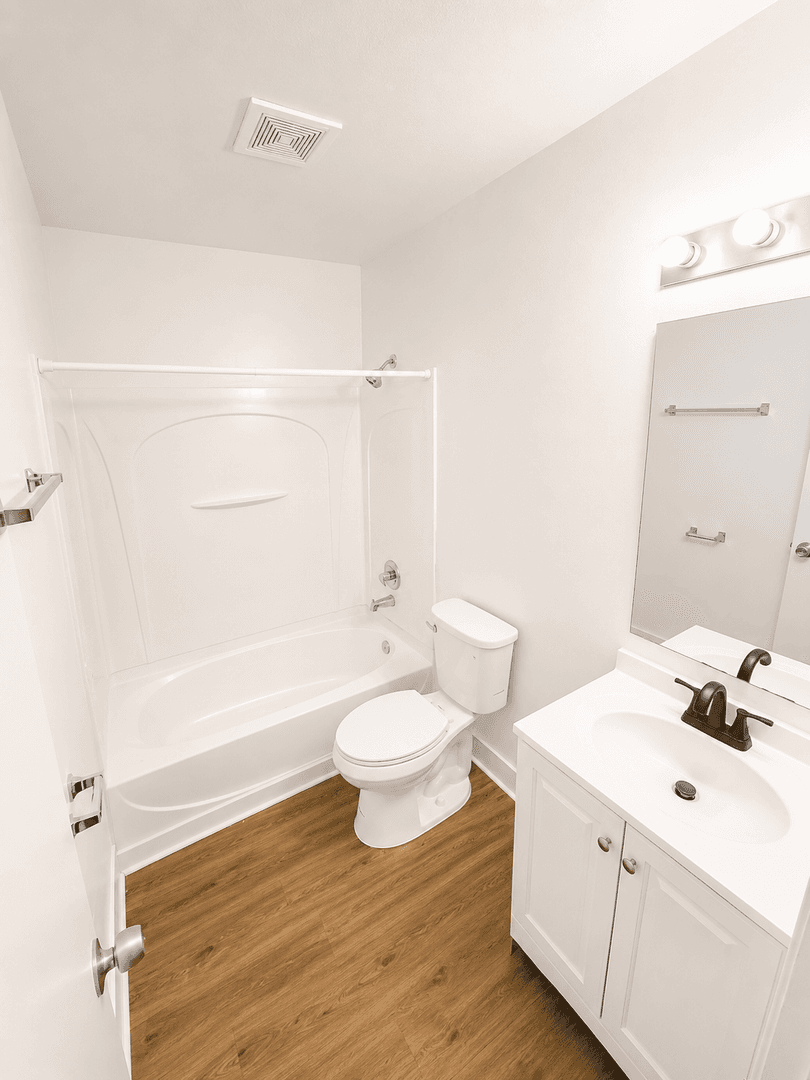 Des Moines Apartment: 2901 Boston Ave