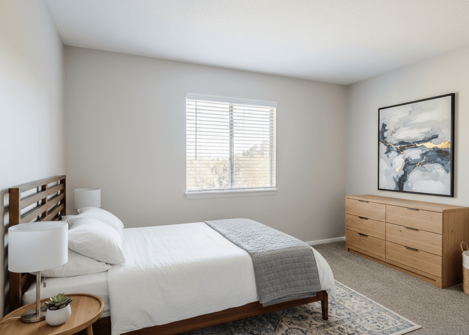Kansas City Apartment: 1520 E 97th