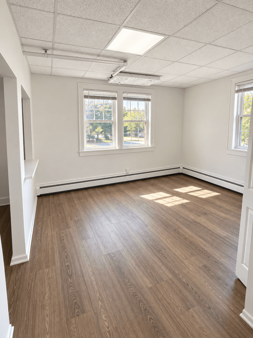 Des Moines Apartment: 3323 Ingersoll Ave