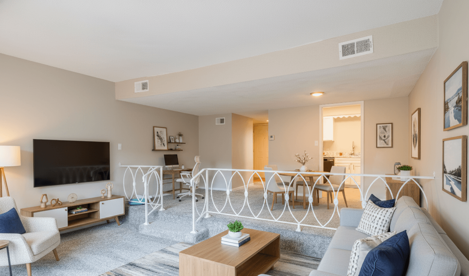 Kansas City Apartment: 1520 E 97th