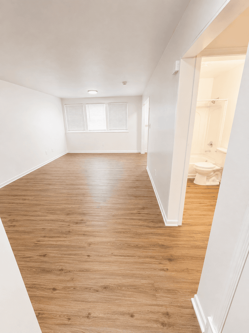 Des Moines Apartment: 2901 Boston Ave