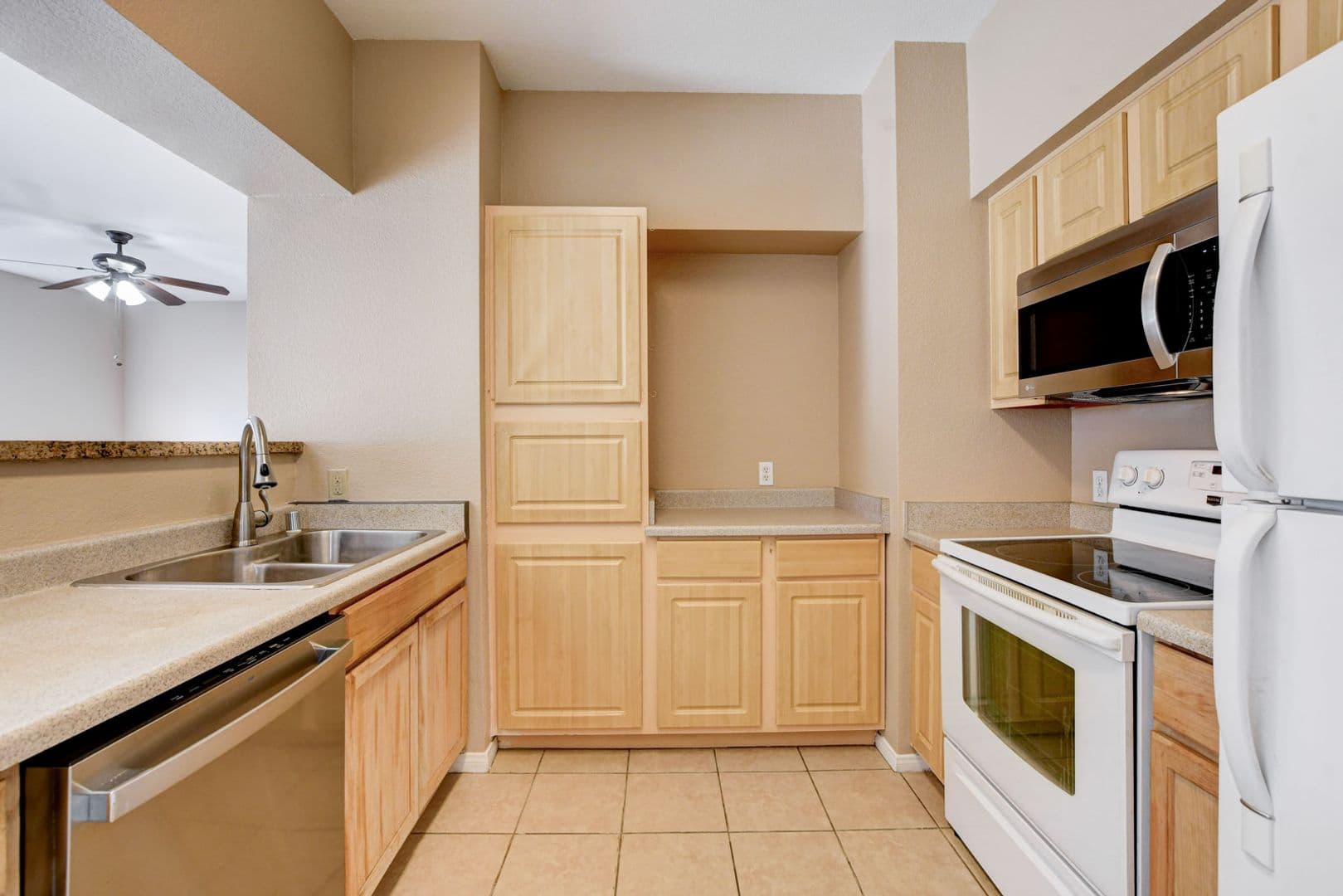 Las Vegas House: 6955 N. Durango Dr. #1060