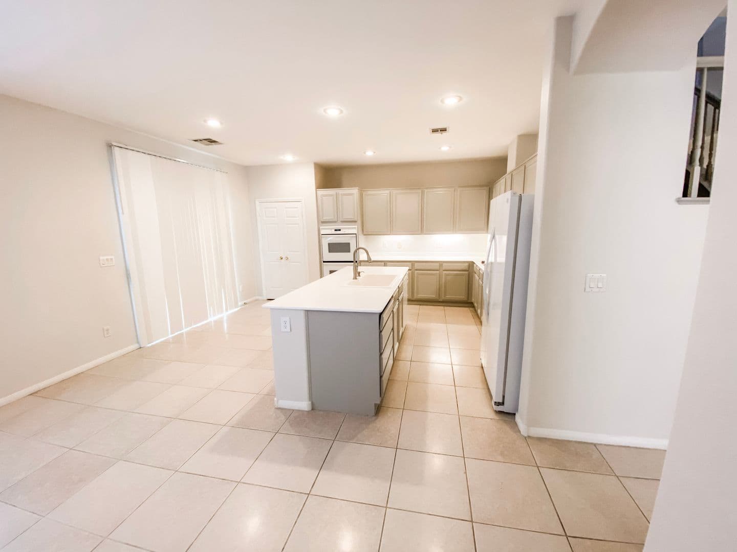 Las Vegas House: 11021 Mount Royal Ave.