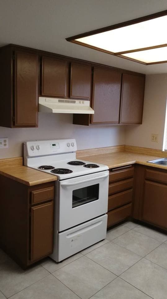 Las Vegas House: 3821 Summer Breeze Circle