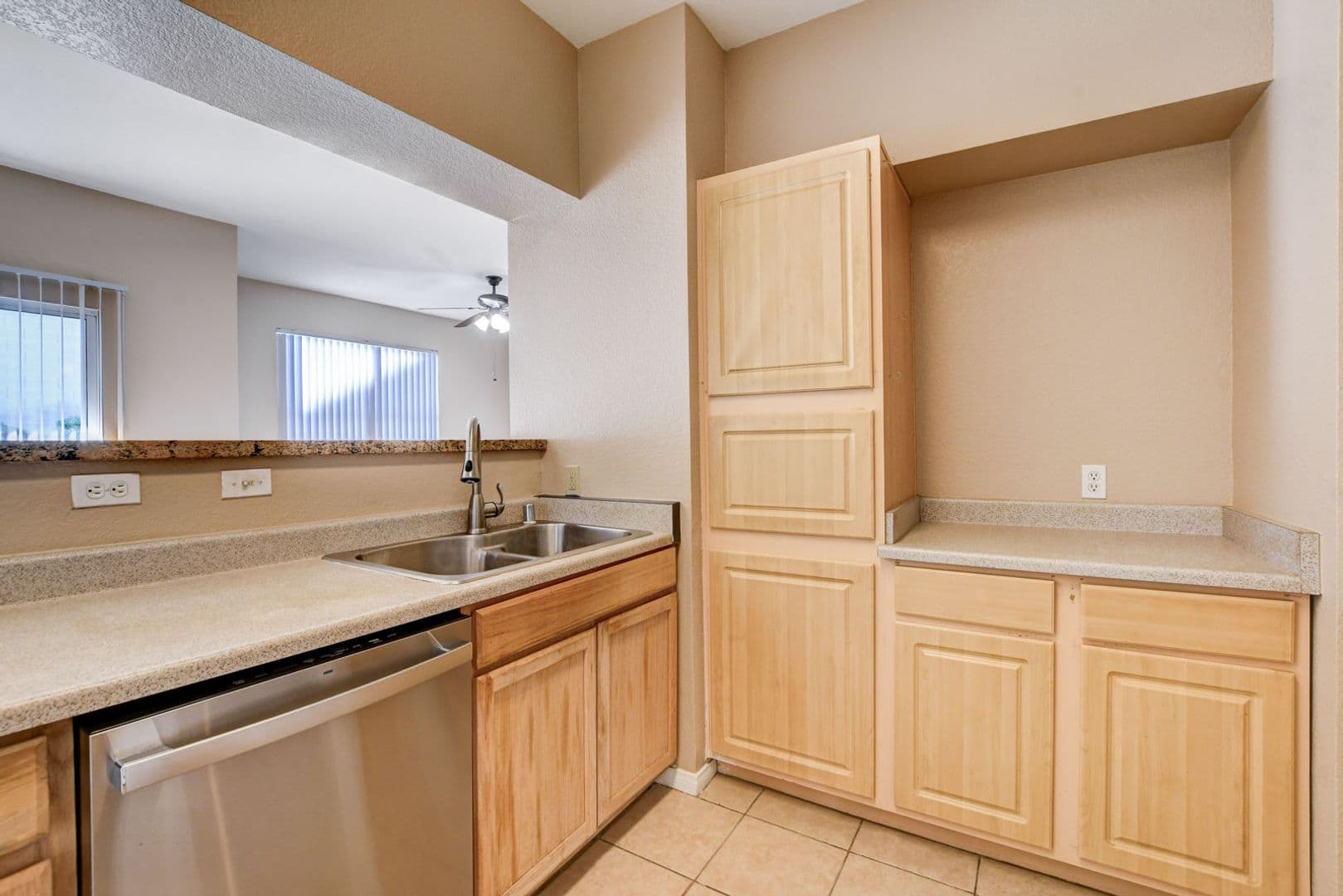 Las Vegas House: 6955 N. Durango Dr. #1060
