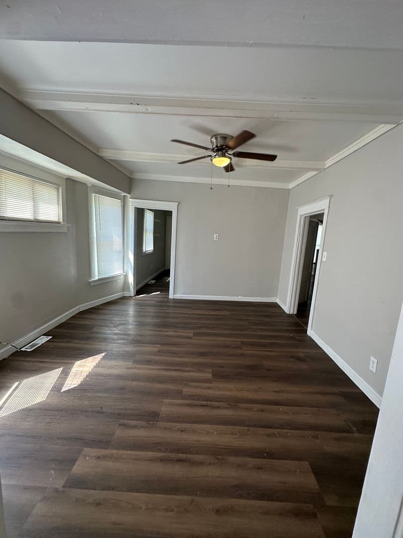 Kansas City House: 2900 E 21st St