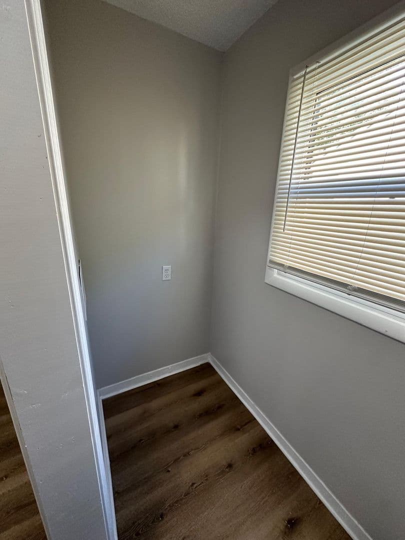 Kansas City House: 11225 Corrington Ave