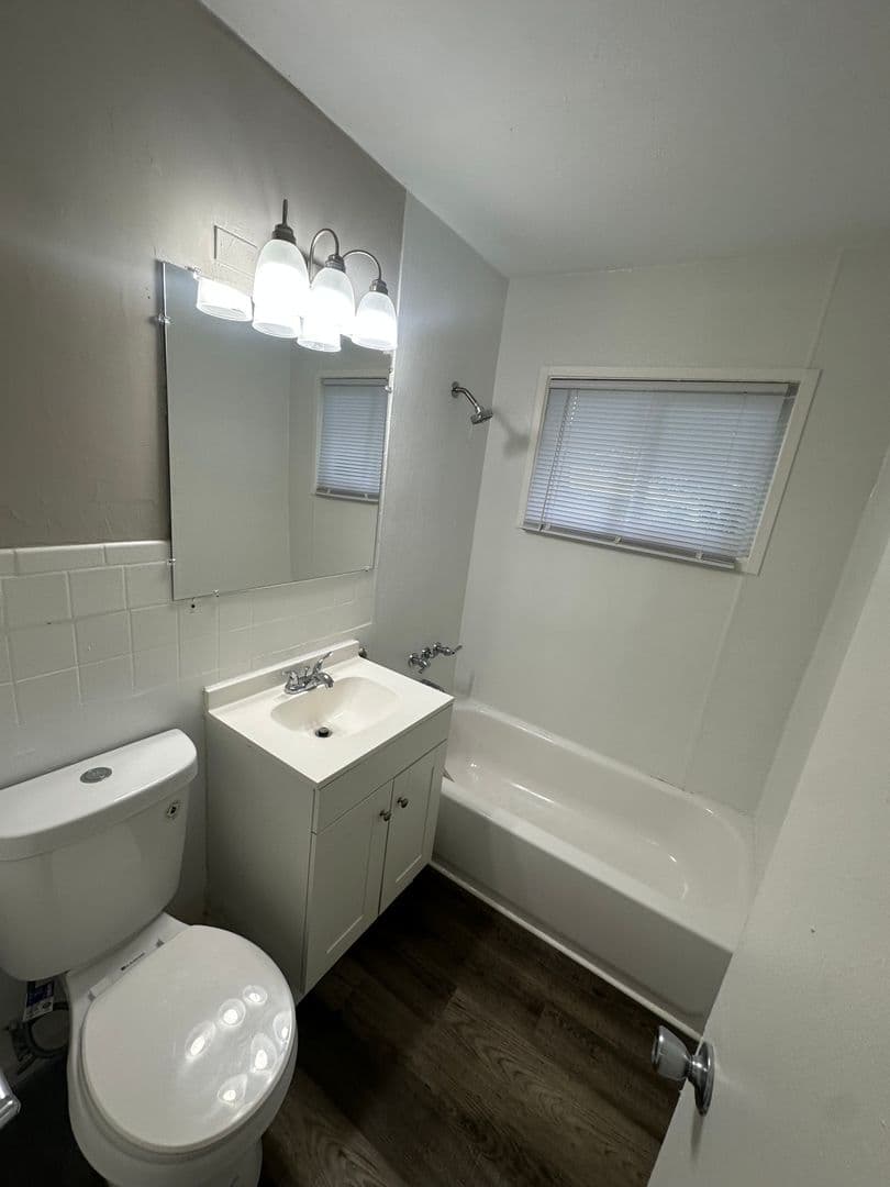 Kansas City House: 7111 E 111th Ter