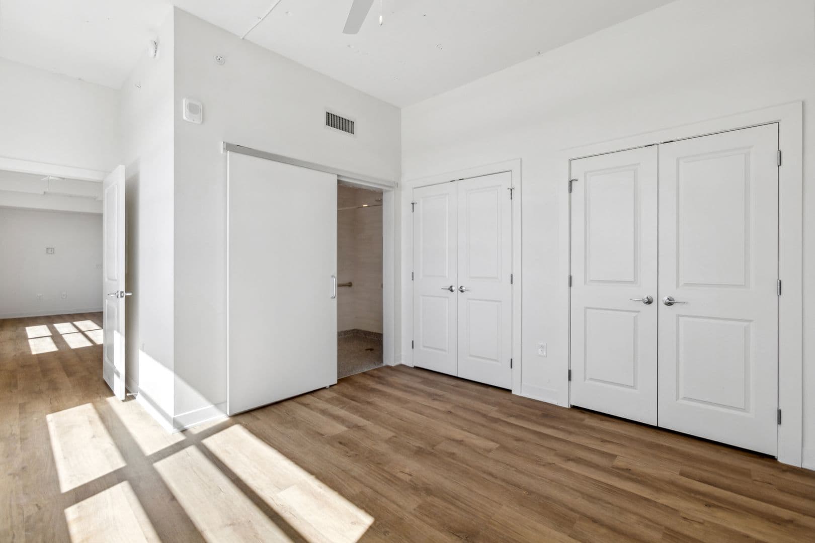 Philadelphia Apartment: 3232 Henry Ave