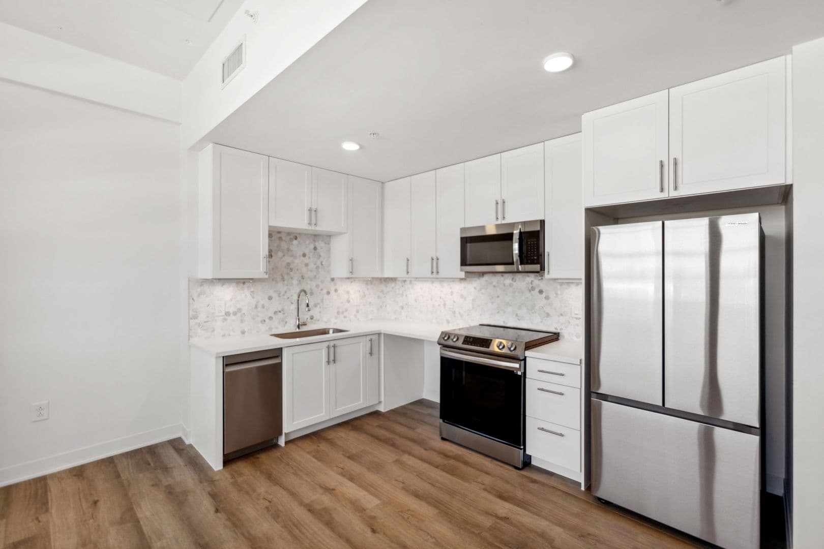 Philadelphia Apartment: 3232 Henry Ave