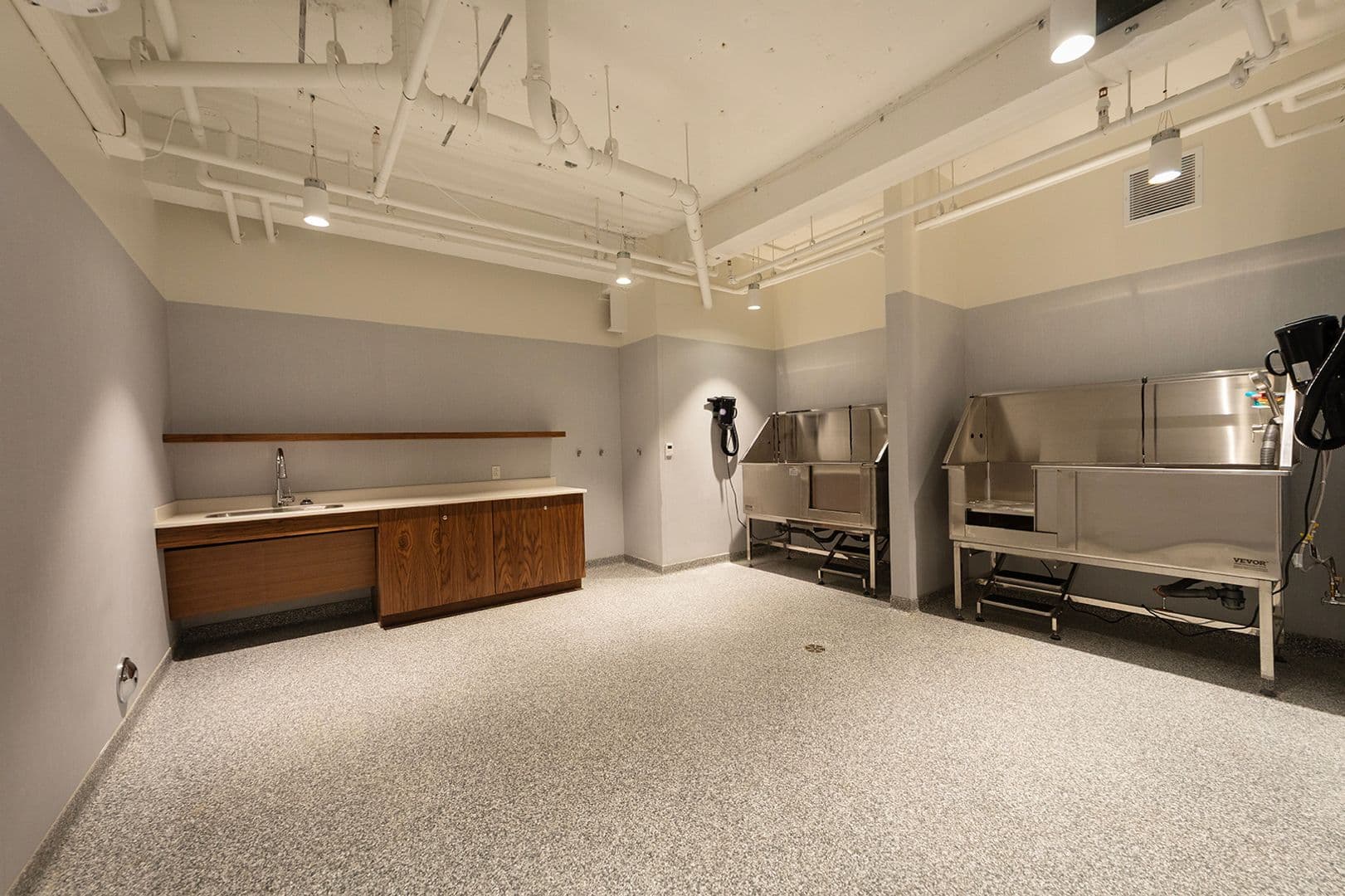 Philadelphia Apartment: 3232 Henry Ave